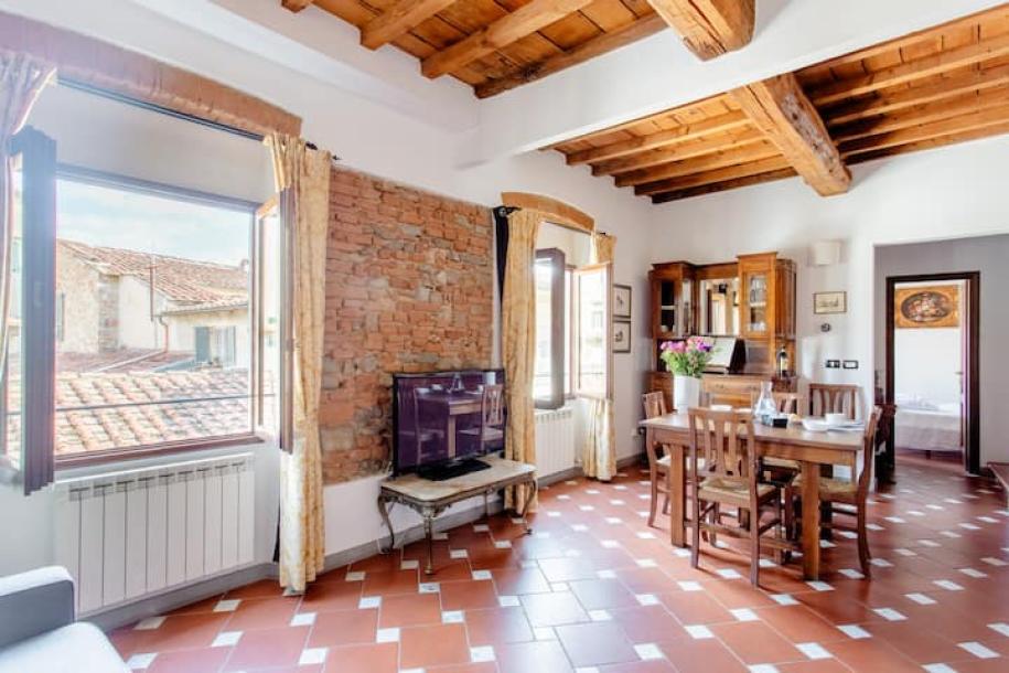 Entire rental unit in Florence, Italy 4 guests1 bedroom2 beds1 bath-16