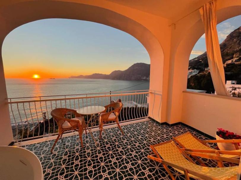 Entire rental unit in Praiano, Italy 2 guests1 bedroom1 bed1 bath-0