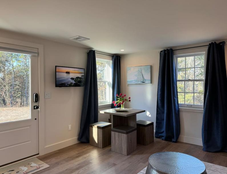 Entire guesthouse in Brewster, Massachusetts 2 guests1 bedroom2 beds1 bath-11
