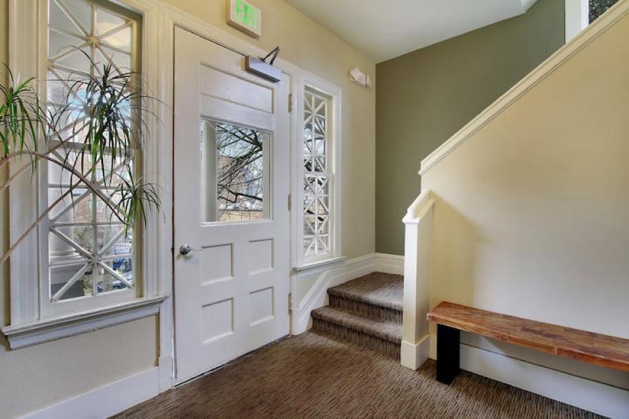 Entire rental unit in Seattle, Washington 2 guestsStudio1 bed1 bath-1