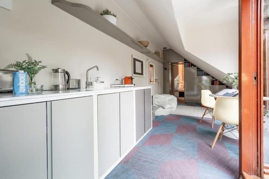 Entire rental unit in Milano, Italy 2 guests1 bedroom1 bed1 bath-13