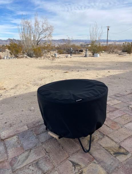Entire home in Twentynine Palms, California 4 guests1 bedroom1 bed1 bath-3