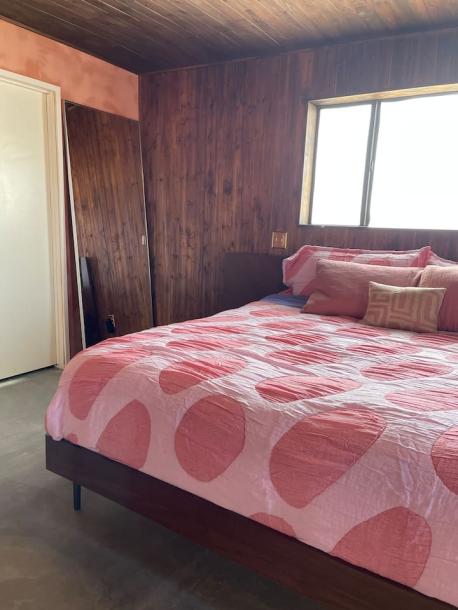 Entire home in Twentynine Palms, California 4 guests1 bedroom1 bed1 bath-7