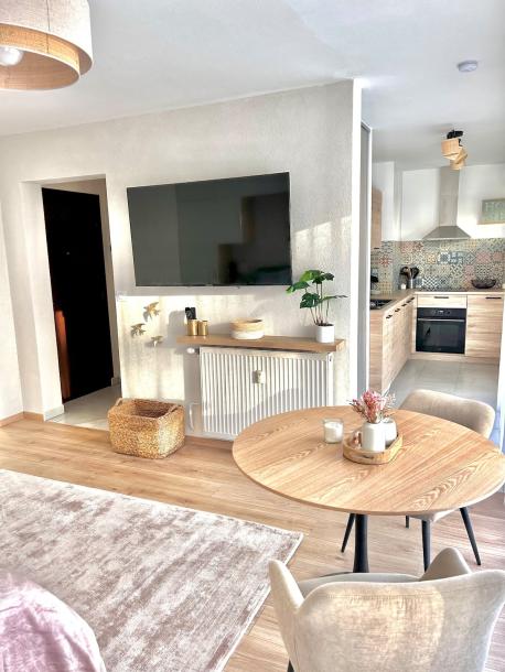 Entire rental unit in Annecy, France 2 guests1 bedroom2 beds1 bath-9