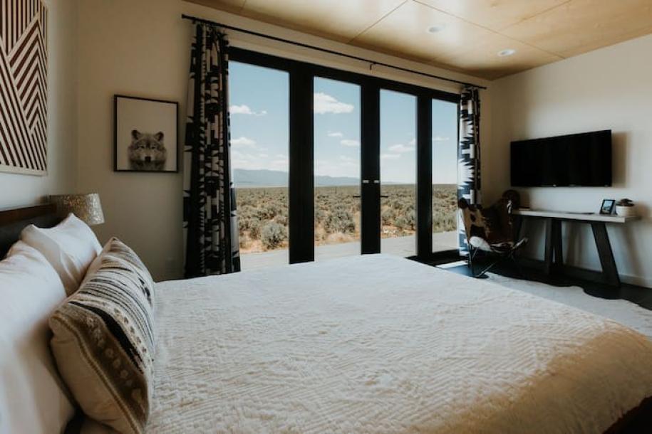 Entire home in El Prado, New Mexico 2 guestsStudio1 bed1 bath-13