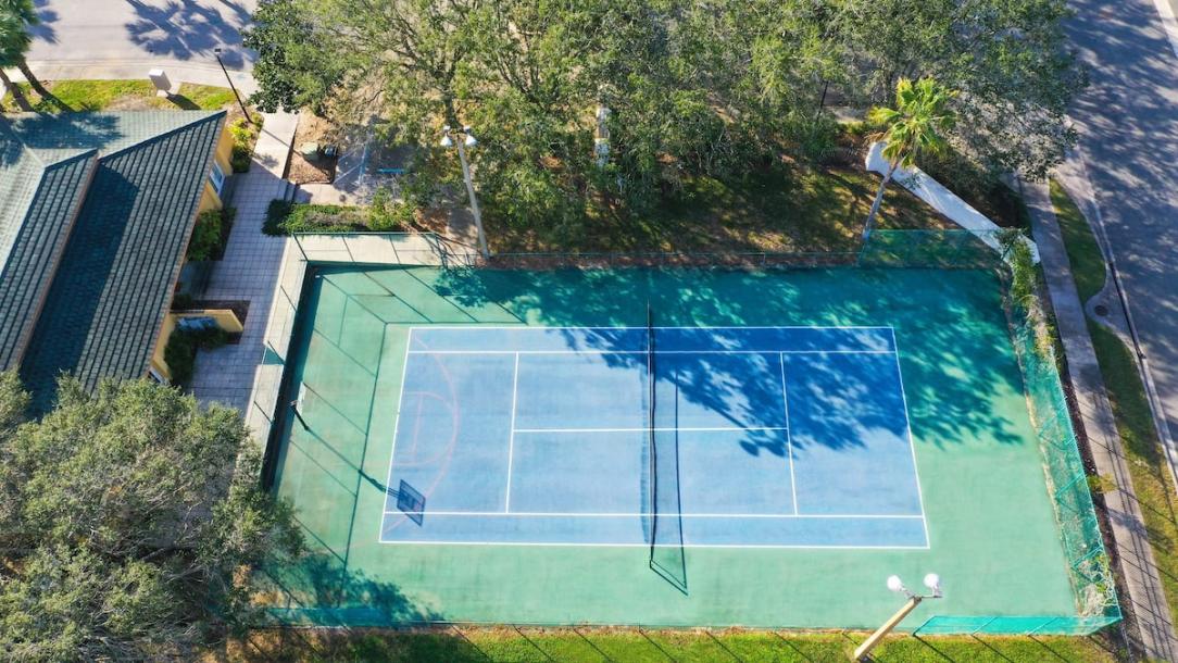Entire villa in Kissimmee, Florida 10 guests3 bedrooms6 beds3 baths-1