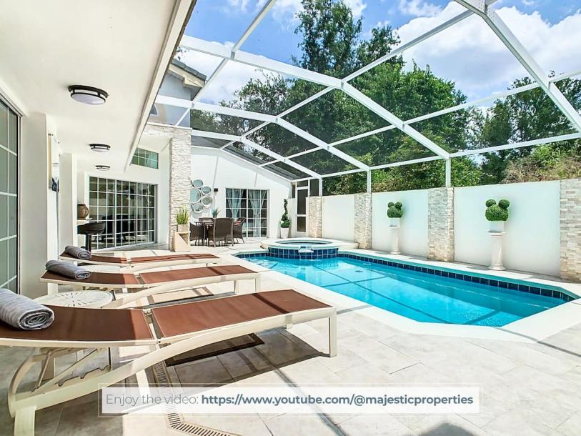 Entire villa in Kissimmee, Florida 10 guests3 bedrooms6 beds3 baths-6
