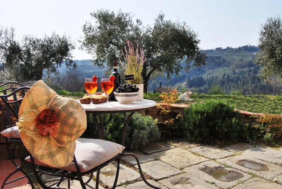 Entire home in Fiesole, Italy 2 guestsStudio1 bed1 bath-0