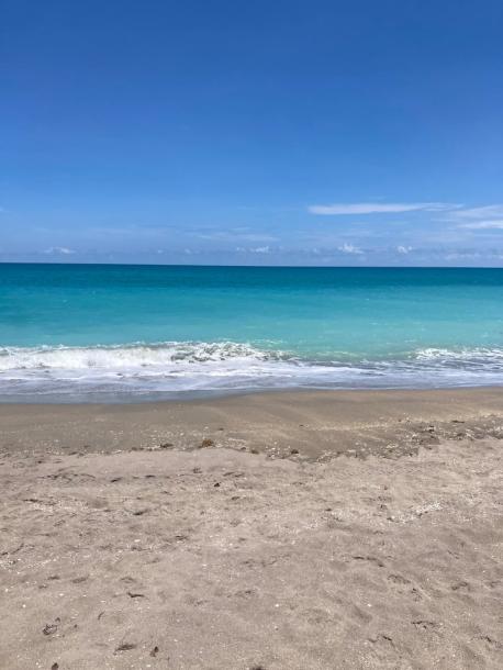 49 Steps to the Beach 2 bedrooms 2 bathrooms-2