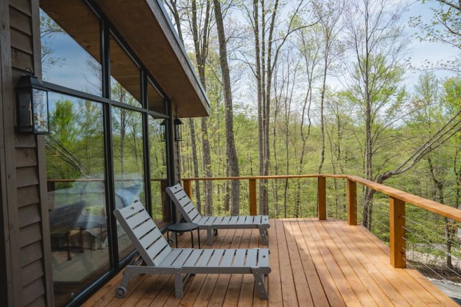 Entire cabin in Slade, Kentucky 2 guests1 bedroom1 bed1 bath-10