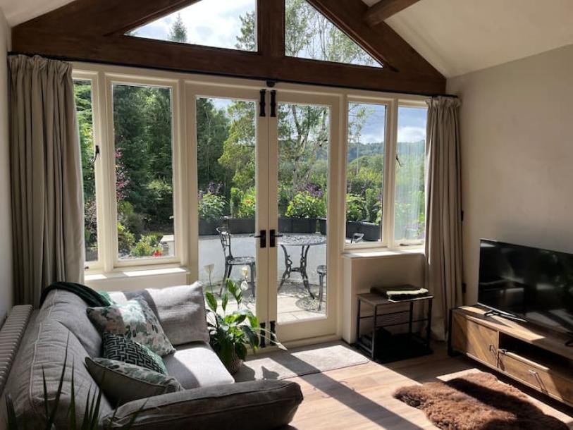 Barn in Bowness-on-Windermere, United Kingdom 2 guests1 bedroom1 bed1 bath-14