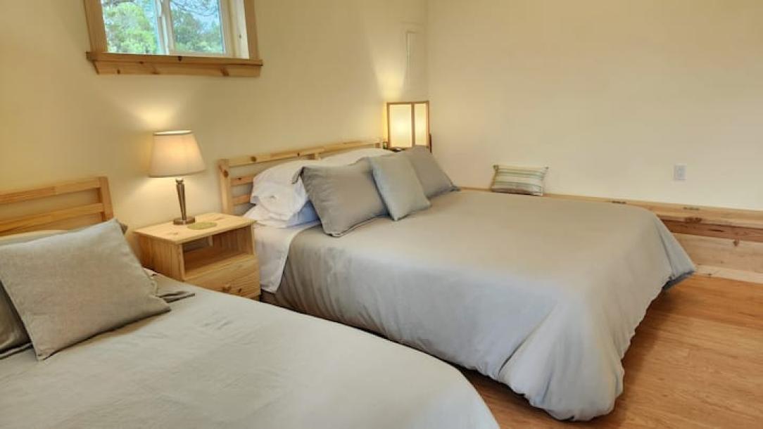 Entire guesthouse in Santa Fe, New Mexico 2 guests1 bedroom2 beds1 bath-12