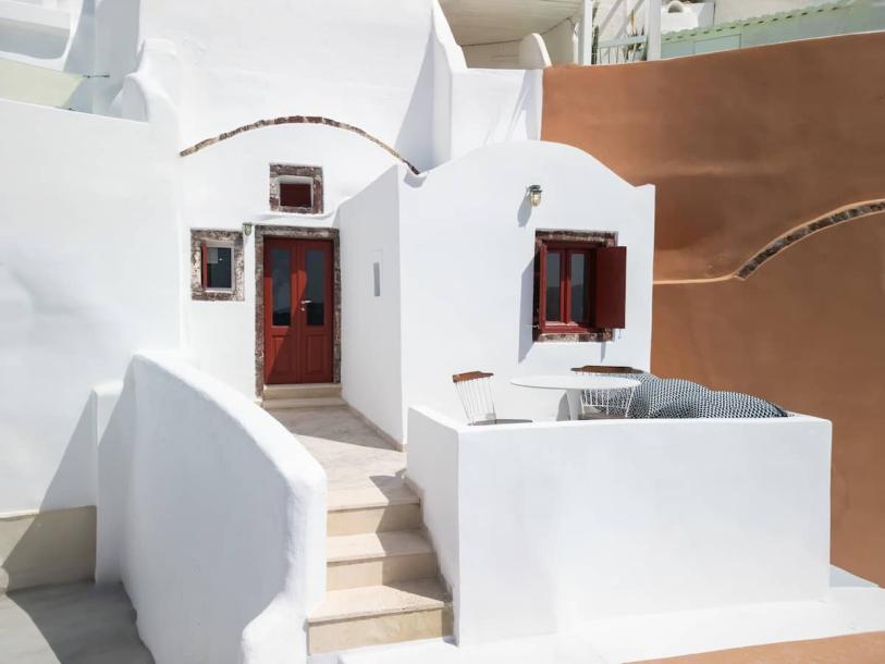 Cycladic home in Oia, Greece 5 guests2 bedrooms2 baths-7