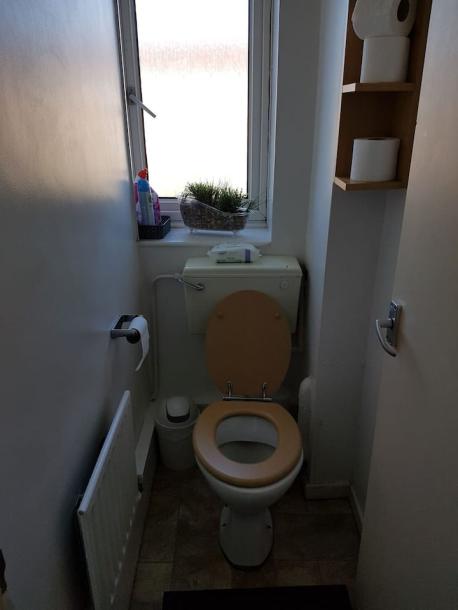 Room in United Kingdom 1 single bedShared bathroom-3