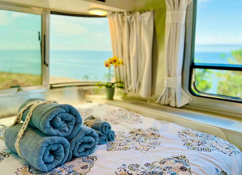 Camper/RV in Half Moon Bay, California 2 guests1 bedroom2 beds1 bath-6