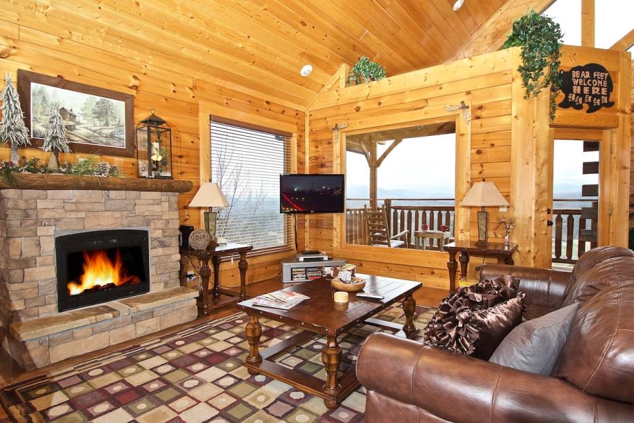 Entire cabin in Sevierville, Tennessee 5 guests2 bedrooms2 beds2 baths-15