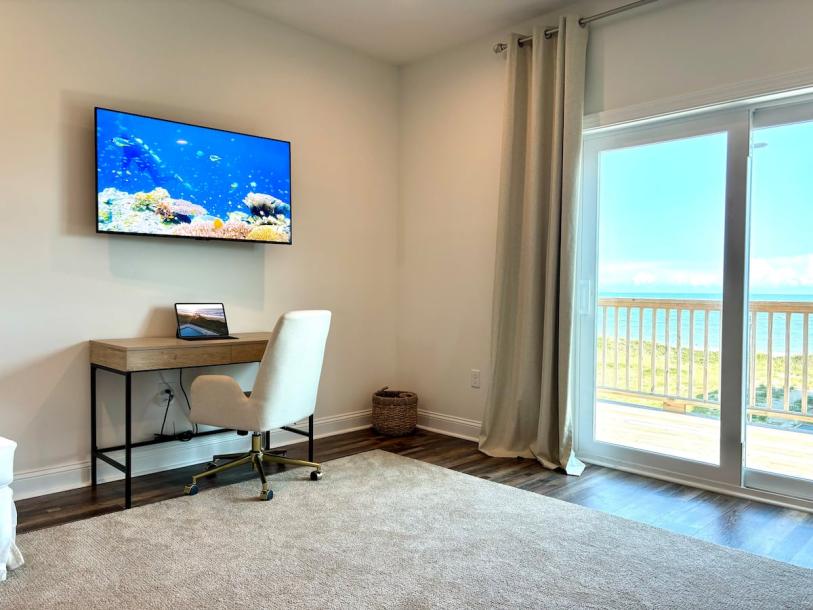Entire home in North Topsail Beach, North Carolina 15 guests4 bedrooms11 beds4 baths-3