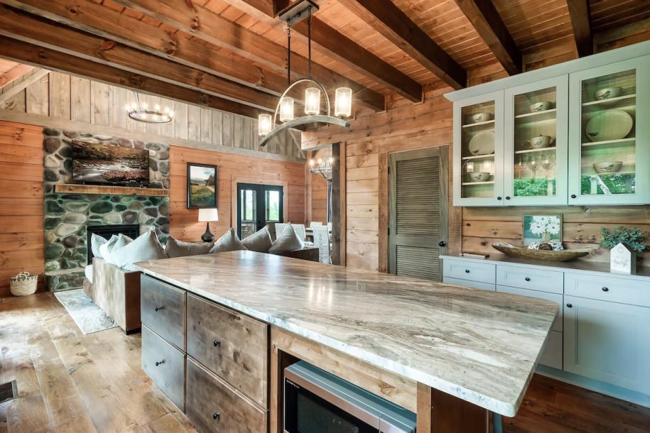 Entire cabin in Sevierville, Tennessee 8 guests3 bedrooms3 beds2.5 baths-14