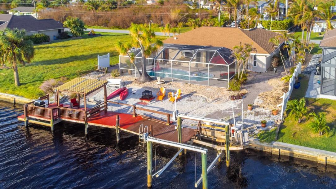 Entire home in Port Charlotte, Florida 11 guests3 bedrooms5 beds2 baths-0
