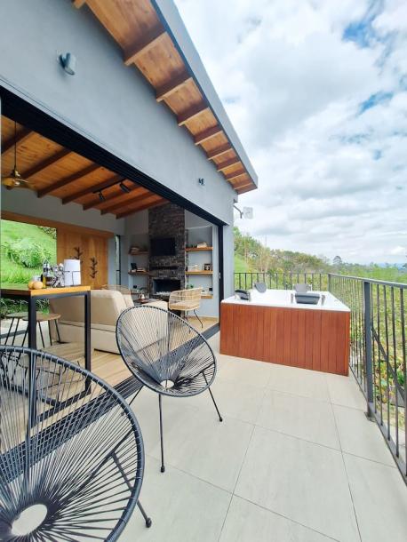 Tiny home in Guatape, Colombia 4 guests1 bedroom2 beds1 bath-11