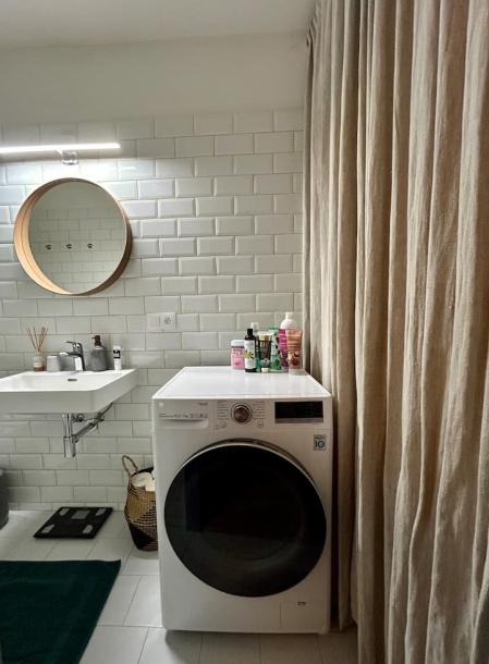 Entire condo in Praha 3, Czechia 2 guests1 bedroom1 bed1 bath-7