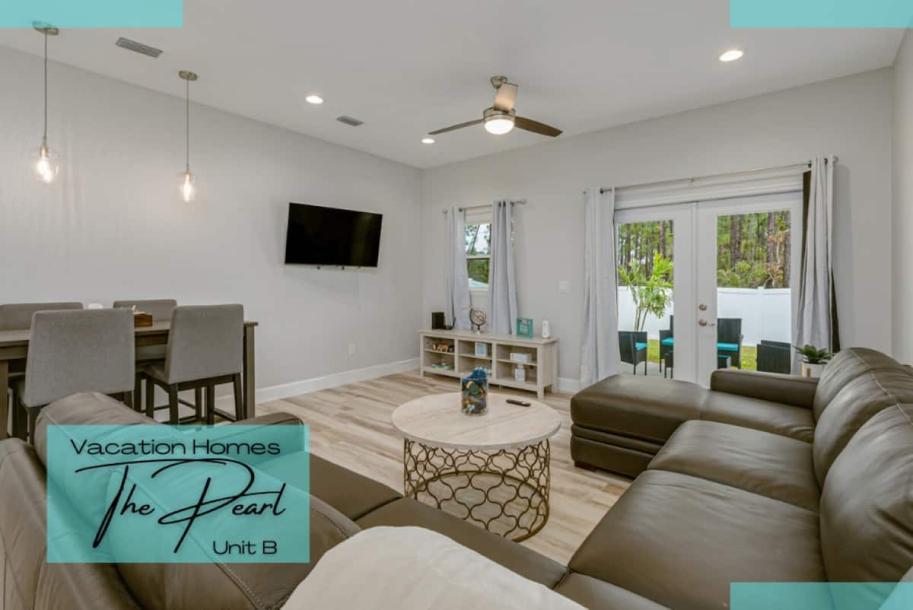 All new, lovely, spacious 3bd/2bth unit sleeps 8!-15