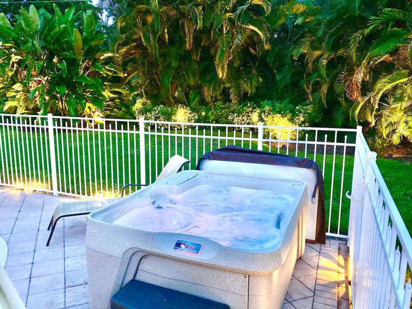 THE SEA PEARL Naples’ chic vacation retreat-11