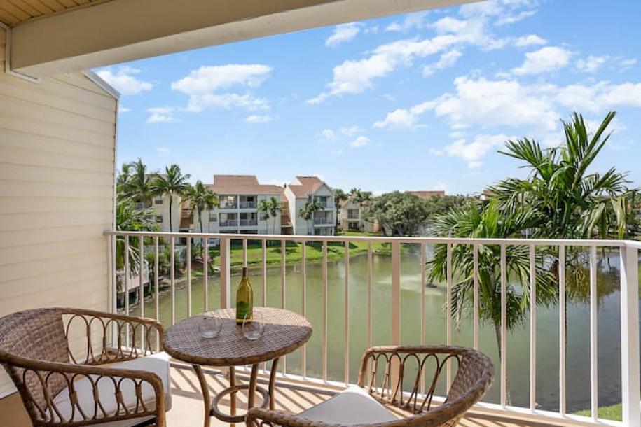 Luxury Beachside Condo · Half Mile from Beach-2