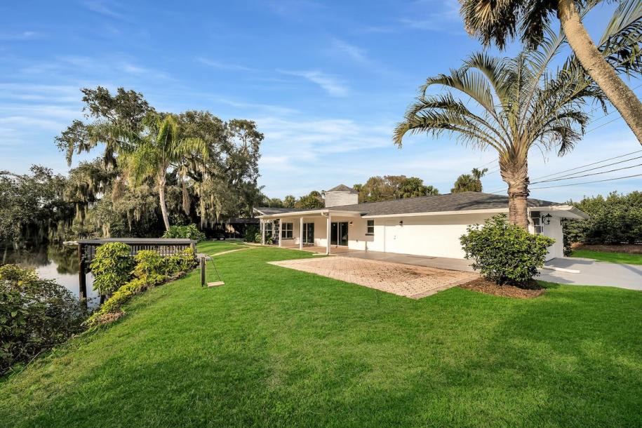 Elegant Waterside Haven - 3BR Pool House-0