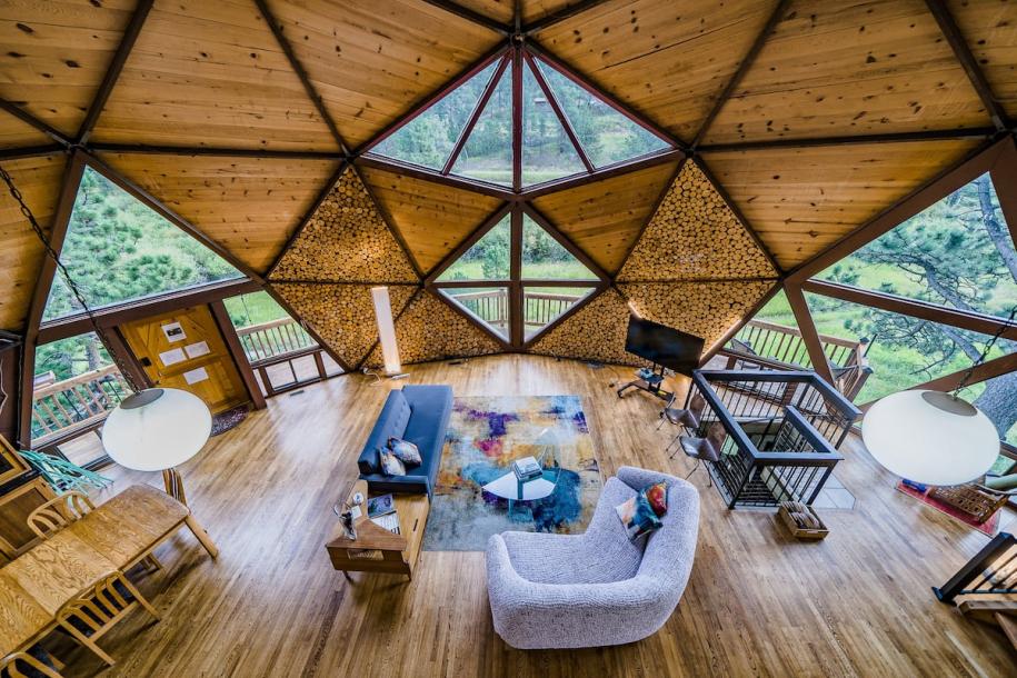 Dome in Estes Park, Colorado 6 guests3 bedrooms4 beds2.5 baths-0