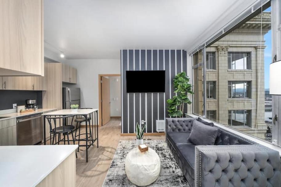 Entire rental unit in Tacoma, Washington 2 guests1 bedroom1 bed1 bath-14