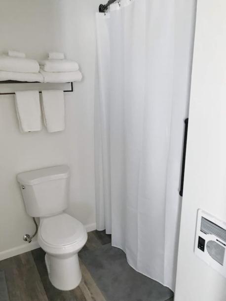 Tiny home in Panguitch, Utah 4 guests1 bedroom2 beds1 bath-5