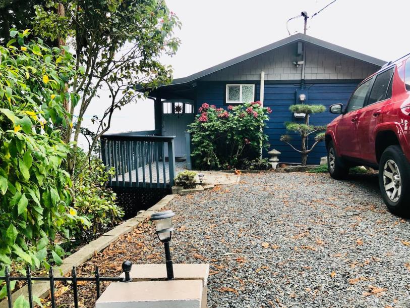 Entire place in Edmonds, Washington 4 guests1 bedroom2 beds1 bath-5