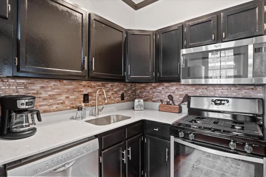 Entire serviced apartment in Raleigh, North Carolina 2 guests1 bedroom1 bed1 bath-3