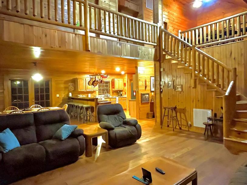 Getaway 3 Bedroom Cabin-12