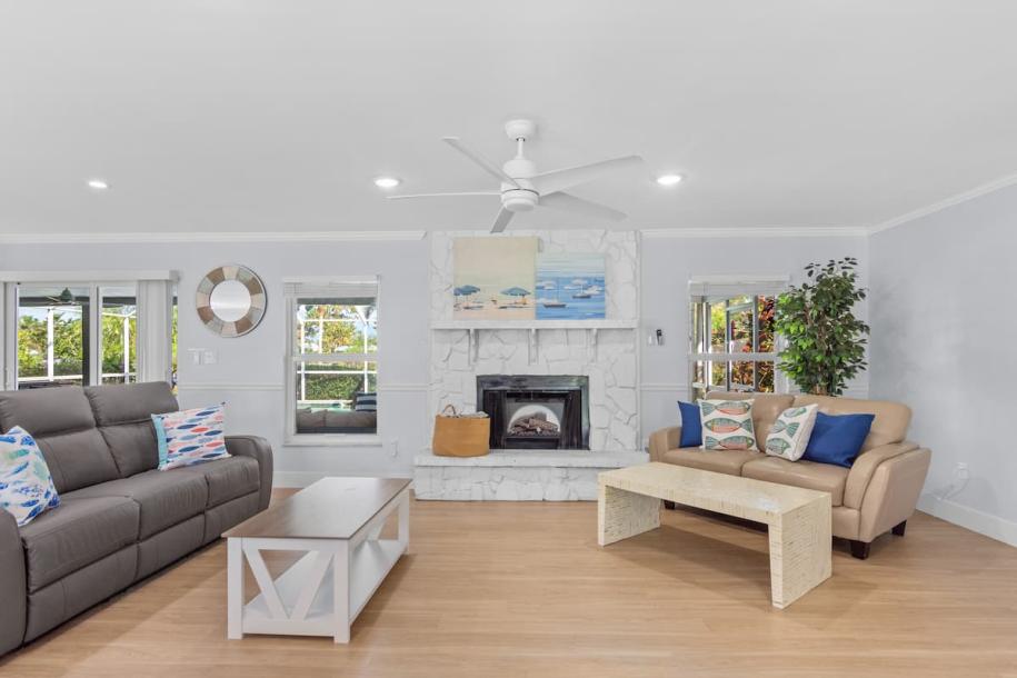 Spacious 5 BR Retreat with Game Room & Heated Pool-12
