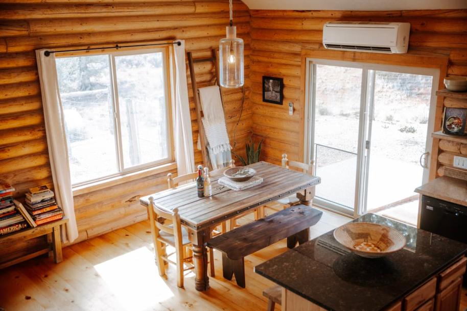 Entire cabin in Kanab, Utah, United States 4 guests2 bedrooms2 beds2 baths-12