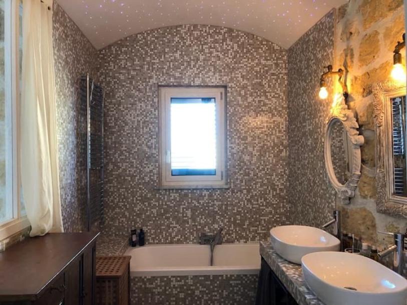 Entire home in Santa Flavia, Italy 2 guests1 bedroom1 bed1 bath-6