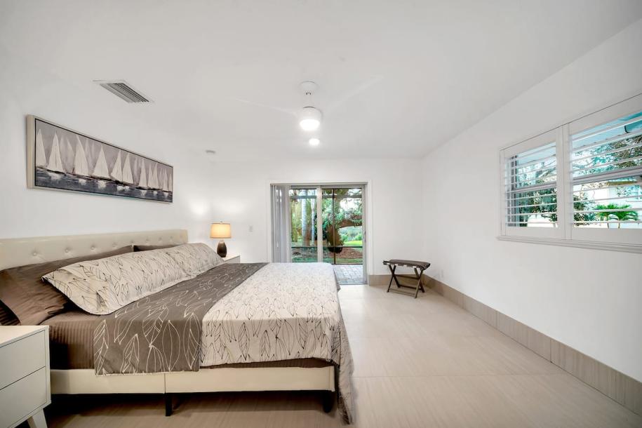 Elegant Waterside Haven - 3BR Pool House-5