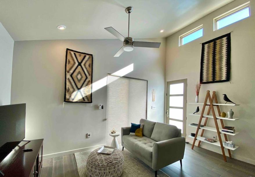 Entire guesthouse in Albuquerque, New Mexico 2 guests1 bedroom1 bed1 bath-13