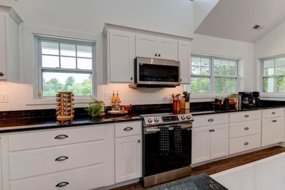 Entire home in Asheville, North Carolina 5 guests2 bedrooms3 beds2 baths-9