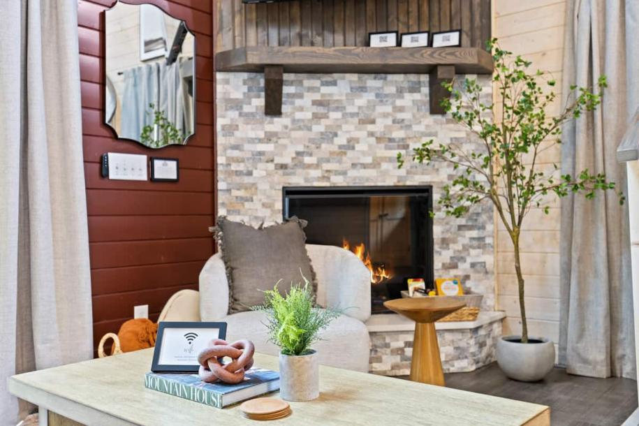 Entire cabin in Cleveland, Georgia 4 guests1 bedroom3 beds1.5 baths-13