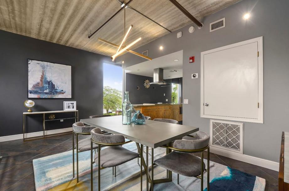 Entire loft in Orlando, Florida 2 guests1 bedroom2 beds1 bath-6