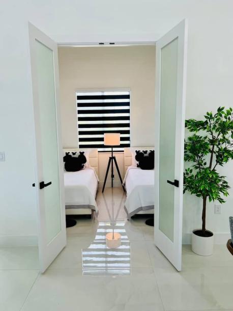 Orismay Luxury Home 319-9
