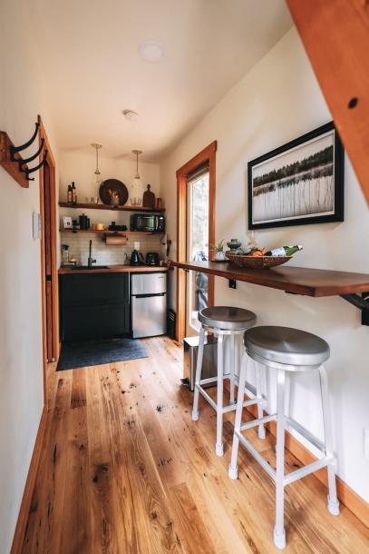 Entire cabin in Vashon, Washington 2 guests1 bedroom1 bed1 bath-13