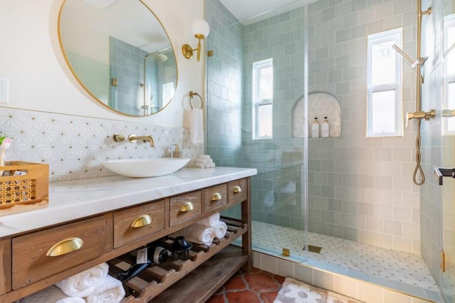 Casa Alhambra near DTLA w/Jacuzzi & King Beds-9