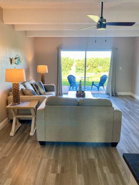 49 Steps to the Beach 2 bedrooms 2 bathrooms-13