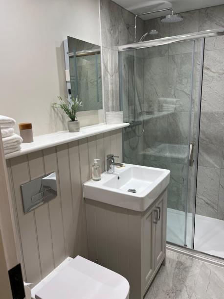 Barn in Bowness-on-Windermere, United Kingdom 2 guests1 bedroom1 bed1 bath-5