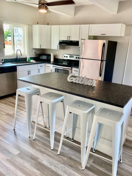 49 Steps to the Beach 2 bedrooms 2 bathrooms-11