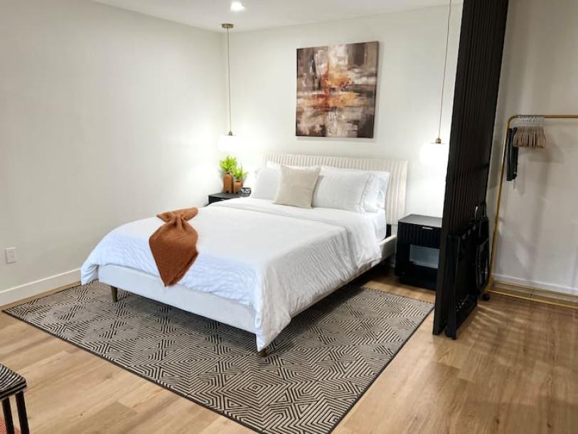 Entire guesthouse in Orlando, Florida 2 guests1 bedroom1 bed1 bath-8